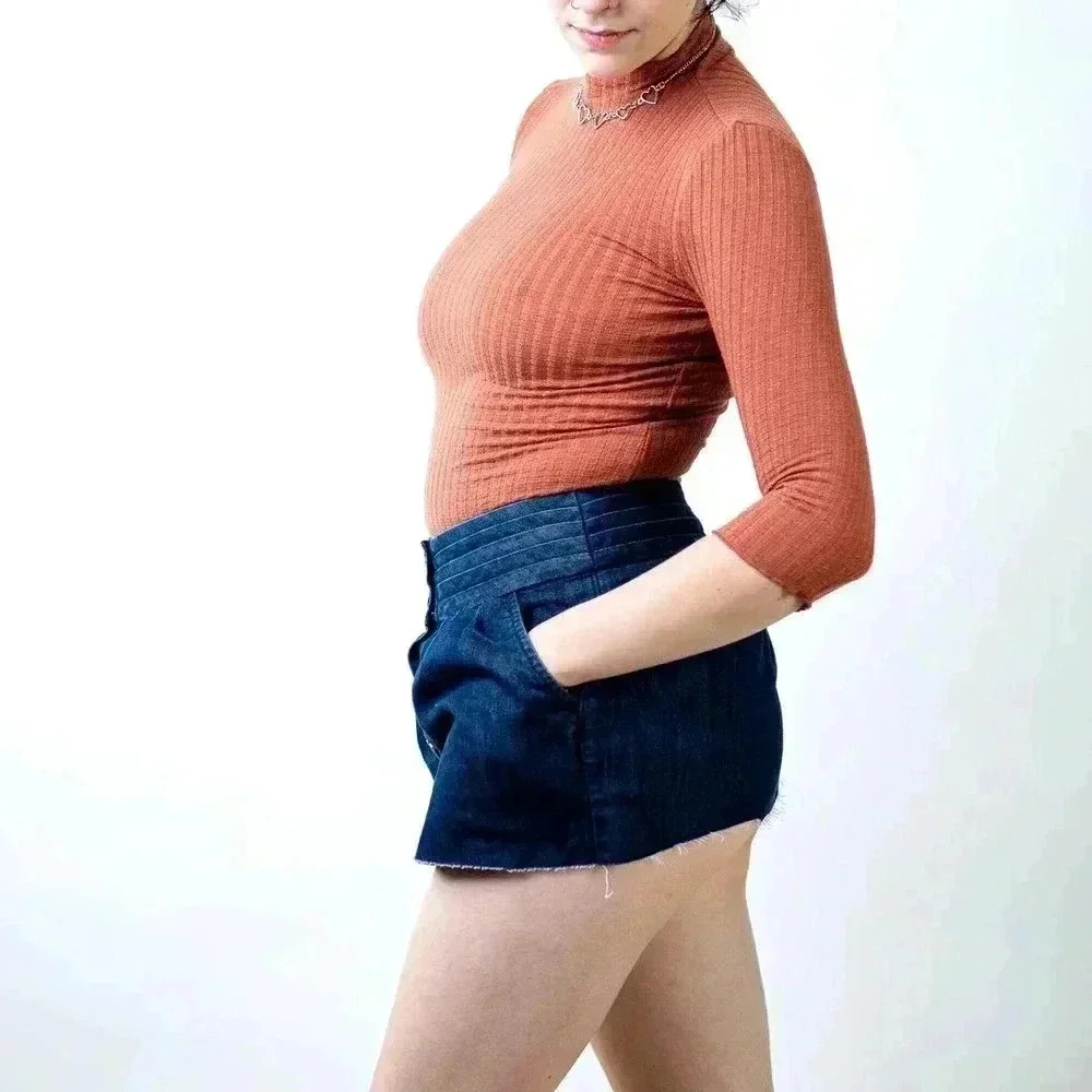 Anthro Pilcro and the Letterpress Raw Hem Denim Micro Mini Skirt - Picture 3 of 6
